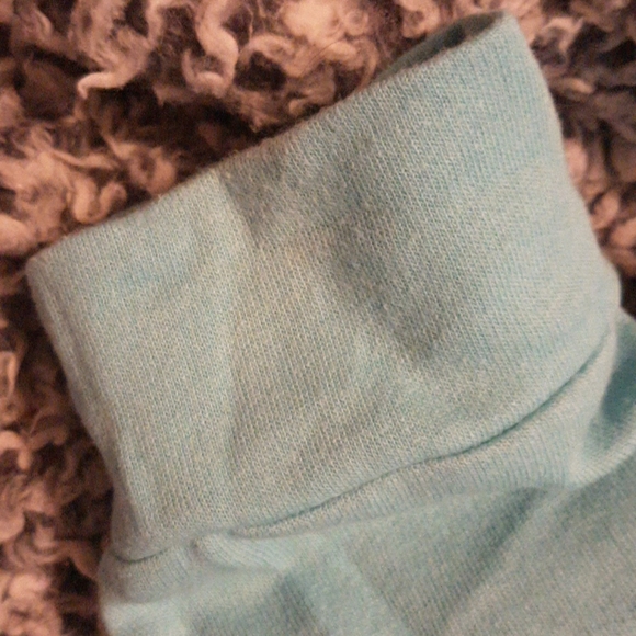 Long Sleve Victoria Secret Pink Top - Picture 4 of 5